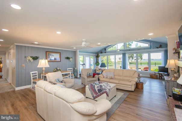 Dining room, Interior, Living room, Recessed Lighting, Wood Texture Flooring