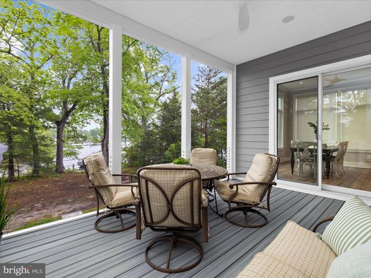 Exterior, Sun Room
