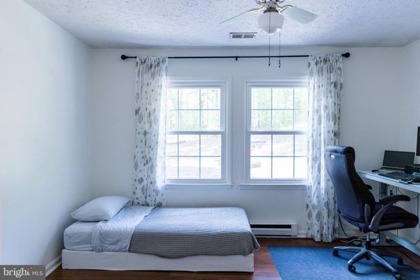 Bedroom, Home Office, Interior, Wood Texture Flooring