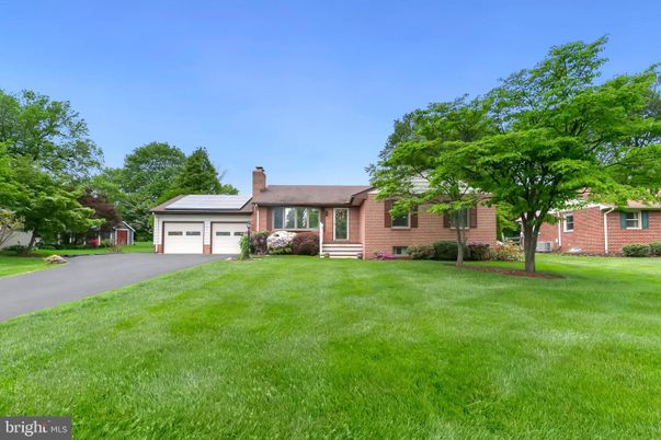 Attached, Exterior, Facade, Brick Facade, Cape Cod