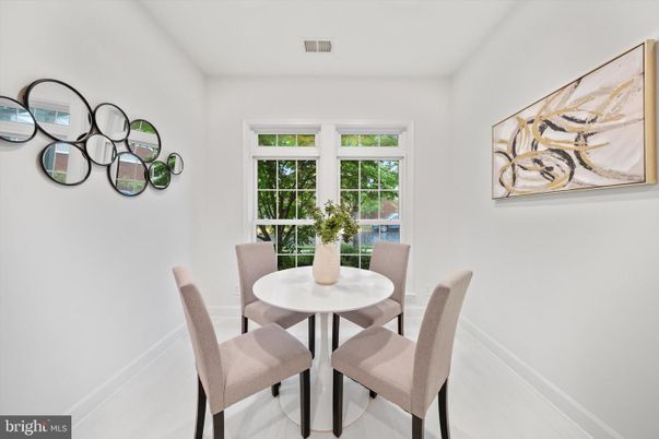 Dining room, Interior