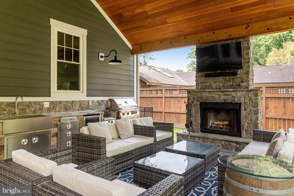Exterior, Fireplace