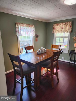 Dining room, Interior, Wood Texture Flooring
