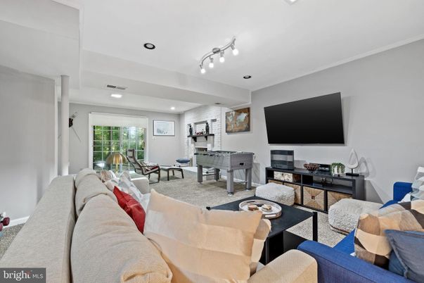 Game Room, Interior, Living room, Recessed Lighting