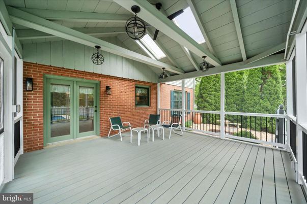 Exterior, Wood Texture Flooring