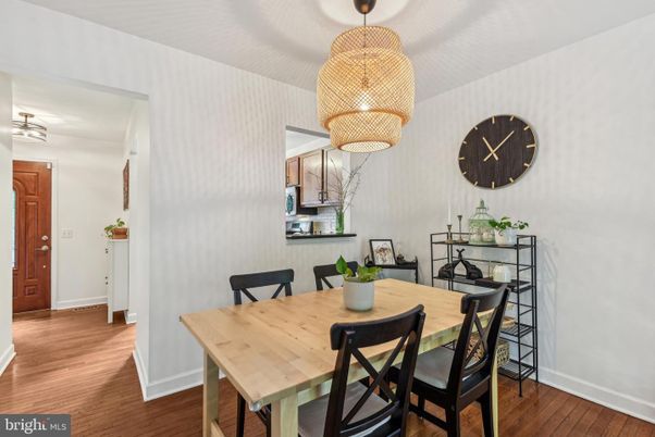 Chandelier, Dining room, Interior, Pendant Lights, Wood Texture Flooring