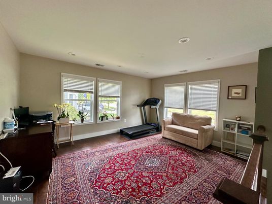 Fitness Equipment, Interior, Recessed Lighting, Wood Texture Flooring