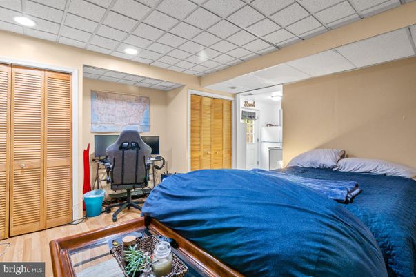 Bedroom, Home Office, Interior, Recessed Lighting, Wood Texture Flooring