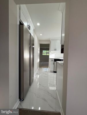 Interior, Marble, Recessed Lighting