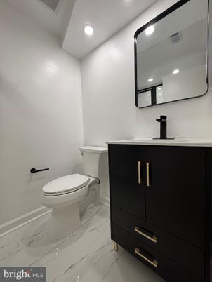 Bathroom, Interior, Marble, Recessed Lighting