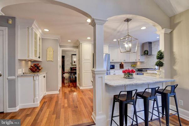 Interior, Kitchen, Pendant Lights, Recessed Lighting, Wood Texture Flooring