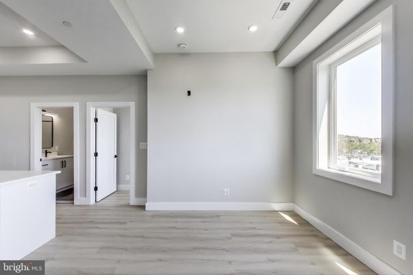 Empty room, Interior, Recessed Lighting, Wood Texture Flooring
