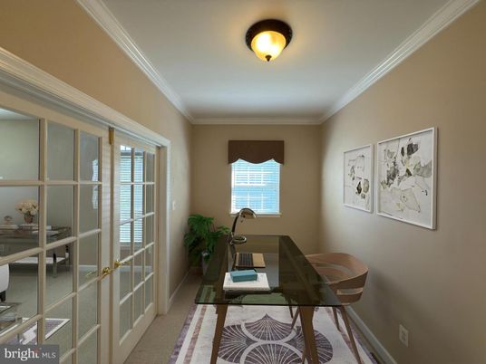 Home Office, Interior
