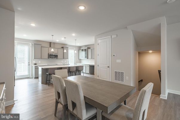 Dining room, Interior, Kitchen, Pendant Lights, Recessed Lighting, Wood Texture Flooring