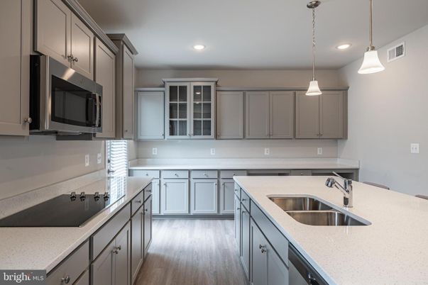 Interior, Kitchen, Pendant Lights, Recessed Lighting, Wood Texture Flooring