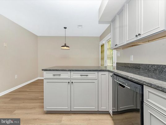 Interior, Kitchen, Pendant Lights, Wood Texture Flooring