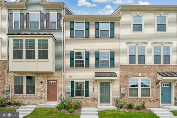 Exterior, Facade, Brick Facade, Rowhouse