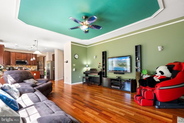 Interior, Kitchen, Living room, Pendant Lights, Recessed Lighting, Wood Texture Flooring