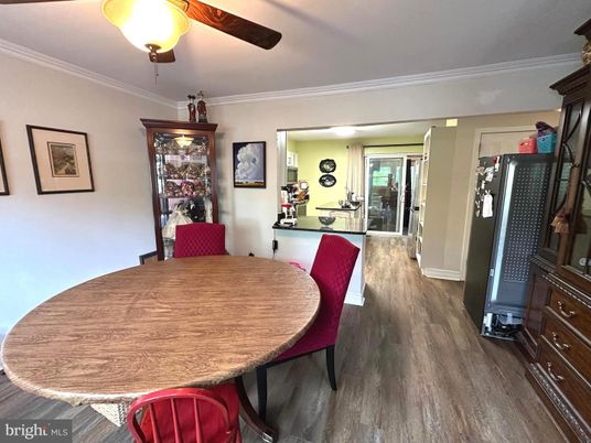 Dining room, Interior, Wood Texture Flooring