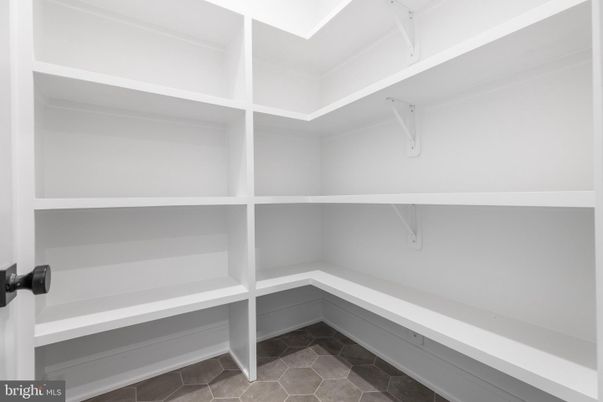 Interior, Walk-in Closets