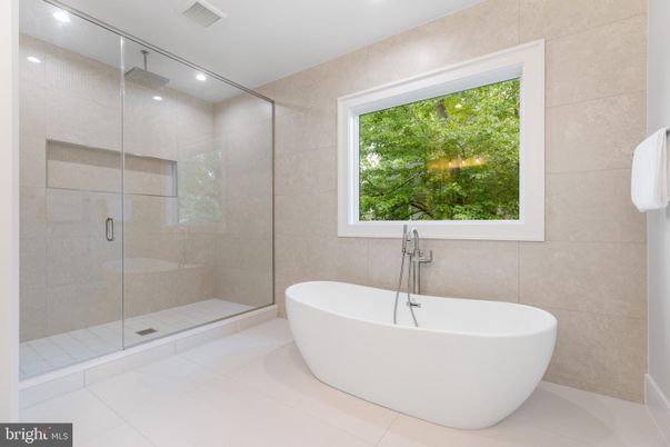 Bathroom, Free Standing Baths, Glass Shower, Interior, Recessed Lighting