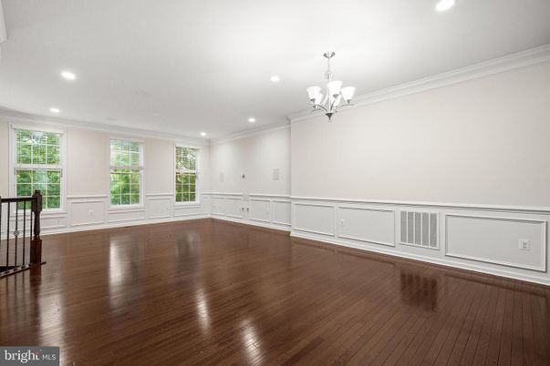 Chandelier, Empty room, Interior, Recessed Lighting, Wood Texture Flooring