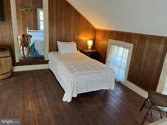 Bedroom, Interior, Wood Texture Flooring, Wooden Walls
