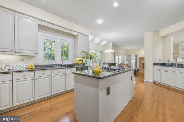 Chandelier, Interior, Kitchen, Recessed Lighting, Wood Texture Flooring