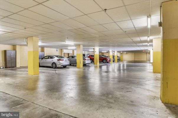 Garage, Interior, Recessed Lighting
