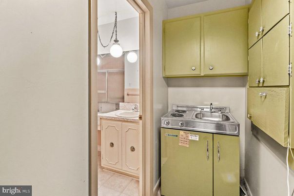 Interior, Kitchen, Pendant Lights, Washer