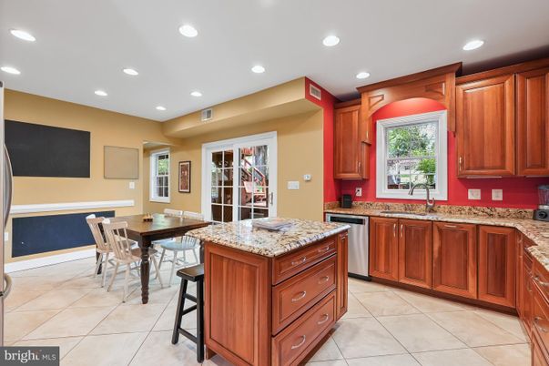 Dining room, Interior, Kitchen, Recessed Lighting