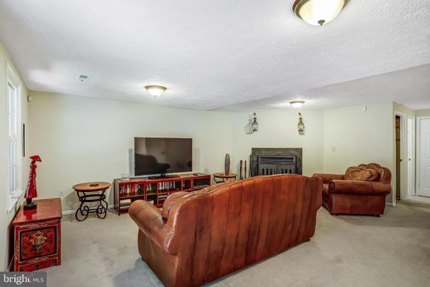 Fireplace, Interior, Living room