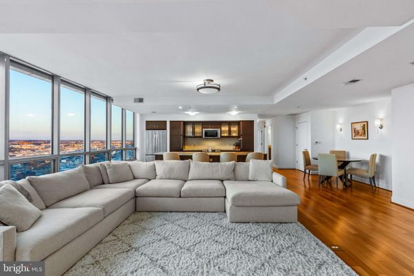 Dining room, Interior, Kitchen, Living room, Stainless Steel Appliances, Wood Texture Flooring