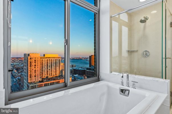Bathroom, Interior, Recessed Lighting, Water
