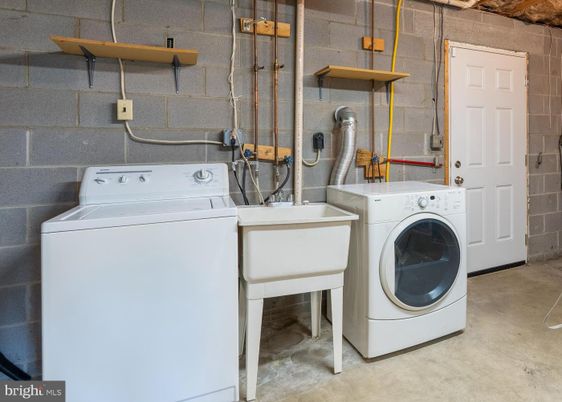 Interior, Washer