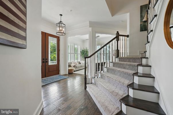 Interior, Pendant Lights, Wood Texture Flooring