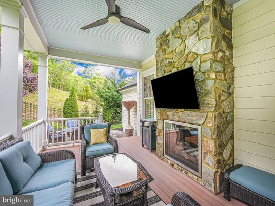 Exterior, Fireplace