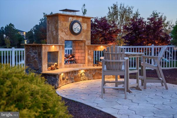 Exterior, Fireplace
