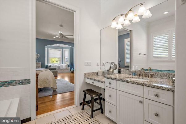 Bathroom, Interior, Recessed Lighting, Wood Texture Flooring