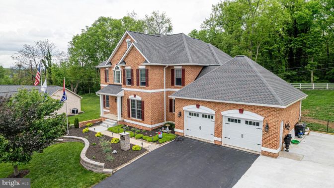 Attached, Exterior, Facade, Brick Facade, Brick Traditional