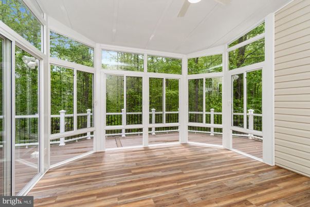 Empty room, Interior, Sun Room, Wood Texture Flooring
