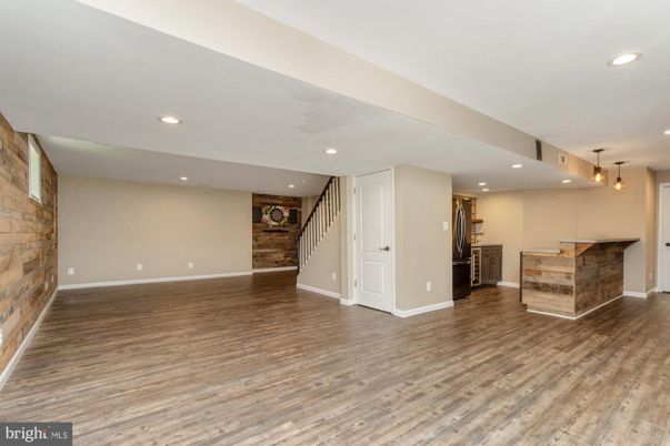 Empty room, Interior, Pendant Lights, Recessed Lighting, Stone Walls, Wood Texture Flooring