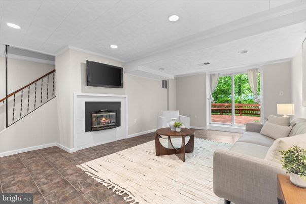 Fireplace, Interior, Living room, Recessed Lighting