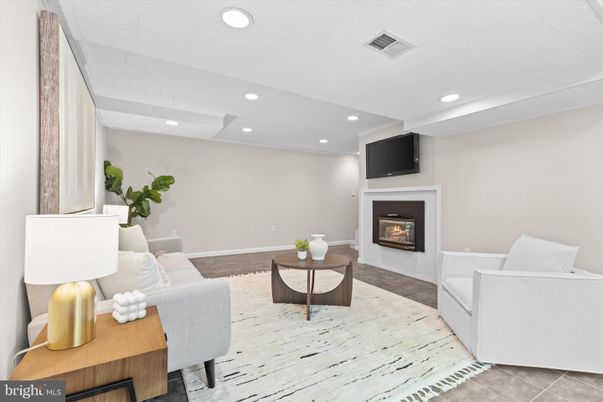 Fireplace, Interior, Living room, Recessed Lighting