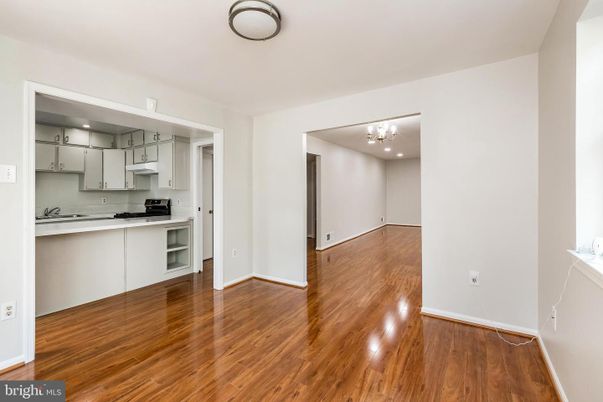 Chandelier, Interior, Kitchen, Recessed Lighting, Wood Texture Flooring