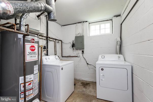 Interior, Washer