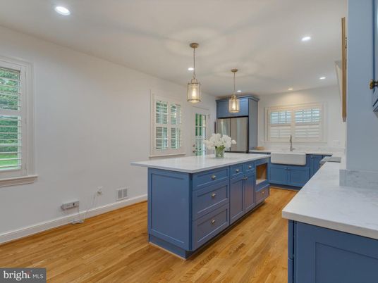 Interior, Kitchen, Pendant Lights, Recessed Lighting, Wood Texture Flooring