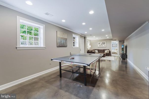 Game Room, Interior, Recessed Lighting