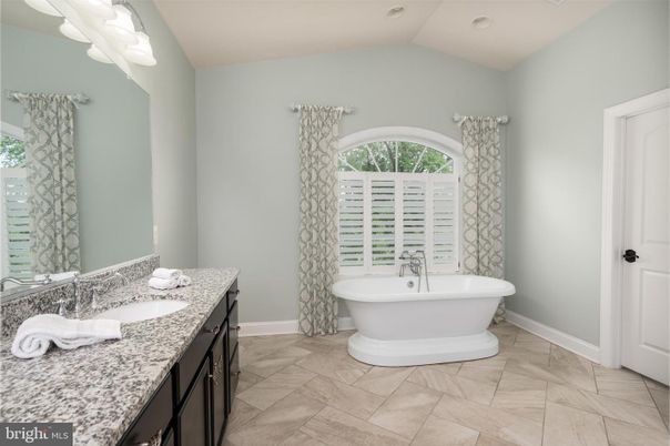 Bathroom, Dual Sink Vanities, Free Standing Baths, Interior, Recessed Lighting