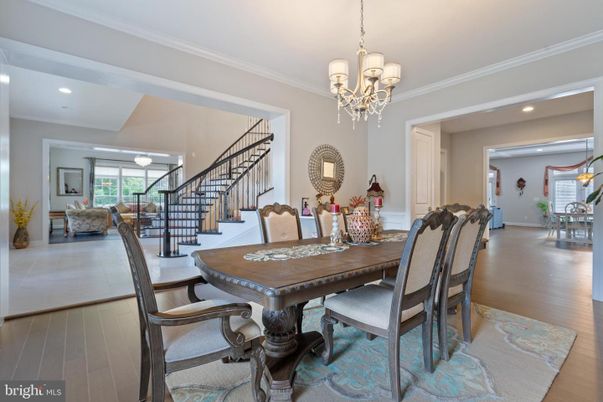 Chandelier, Dining room, Interior, Recessed Lighting, Wood Texture Flooring